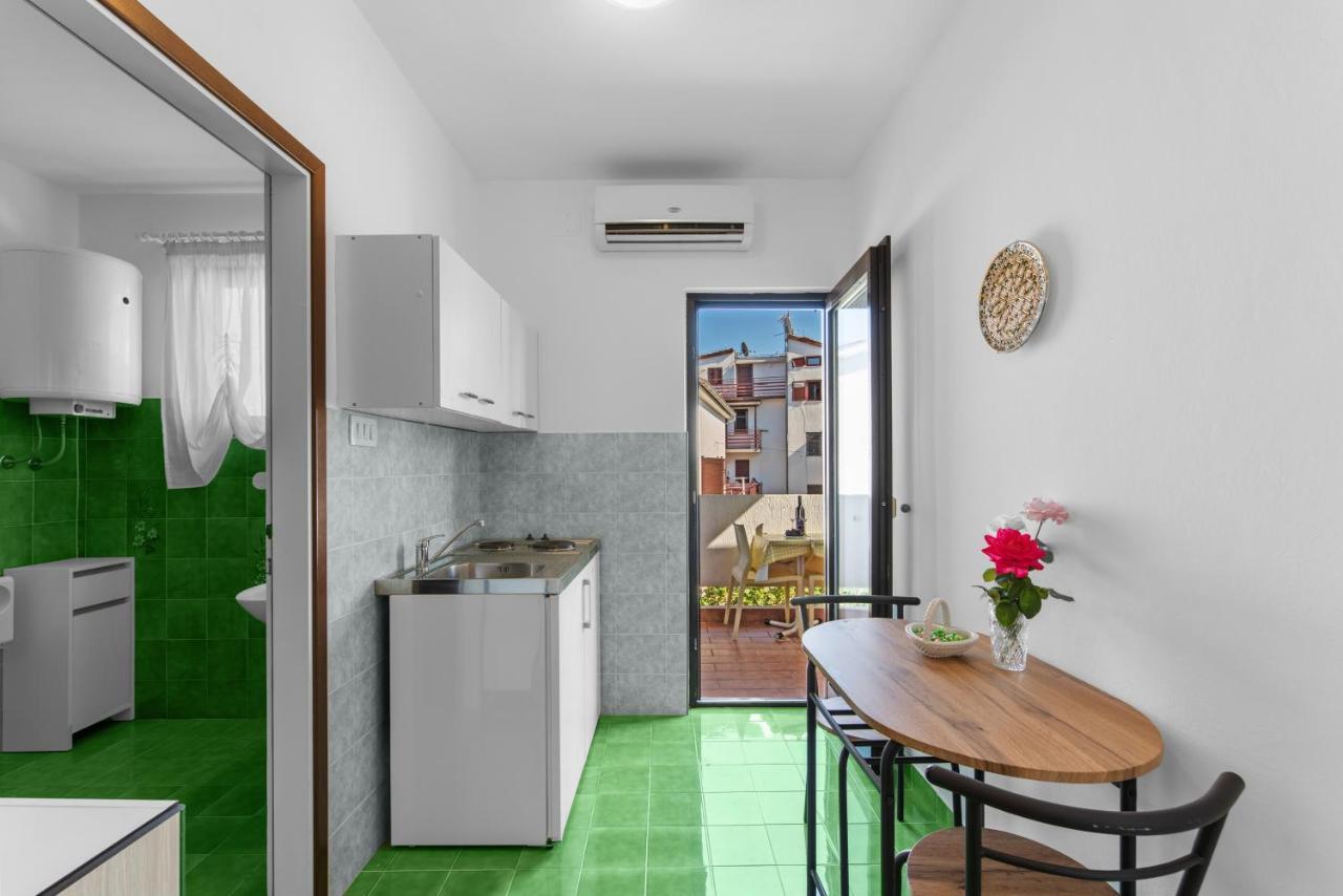 Apartments Villa Falcon Фунтана Экстерьер фото