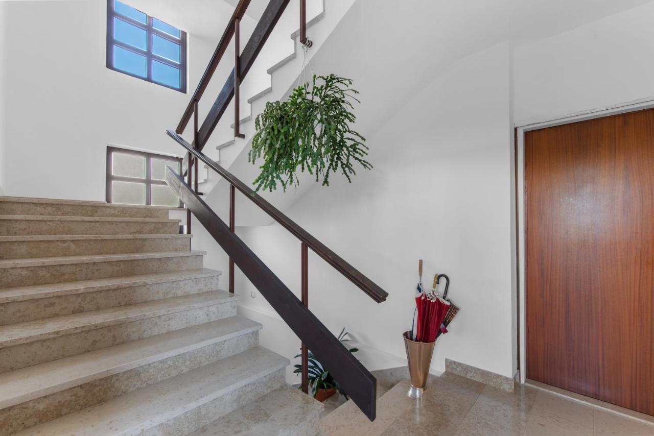Apartments Villa Falcon Фунтана Экстерьер фото